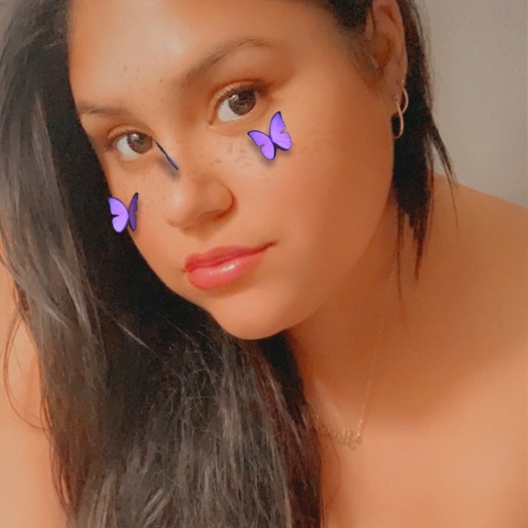 Meet your Posher, Fio - Picture 1 of 2